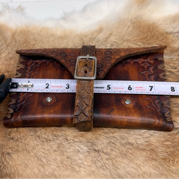 Genuine Thick Leather Hand Tooled Stylish Wallet Purse with Buckle Closure NWOT - Picture 9 of 11